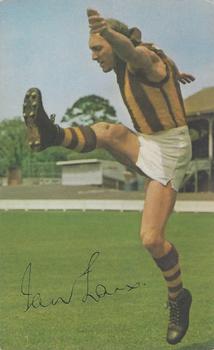 1965 Mobil Footy Photos VFL #26 Ian Law Front